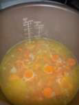 Fanes de carottes  – soupe de légumes